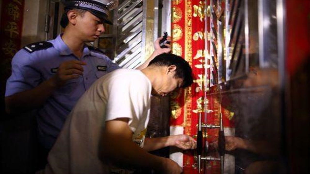 通化请开锁师傅开了锁后，师傅为什么一般都不进门，就算主人请也不进去？